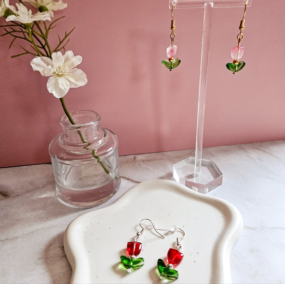 Handmade Glass Tulip Earrings - Picture 2 of 3